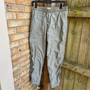 Wilo The Label Women’s Tan/Gray Parachute Pants Jogger